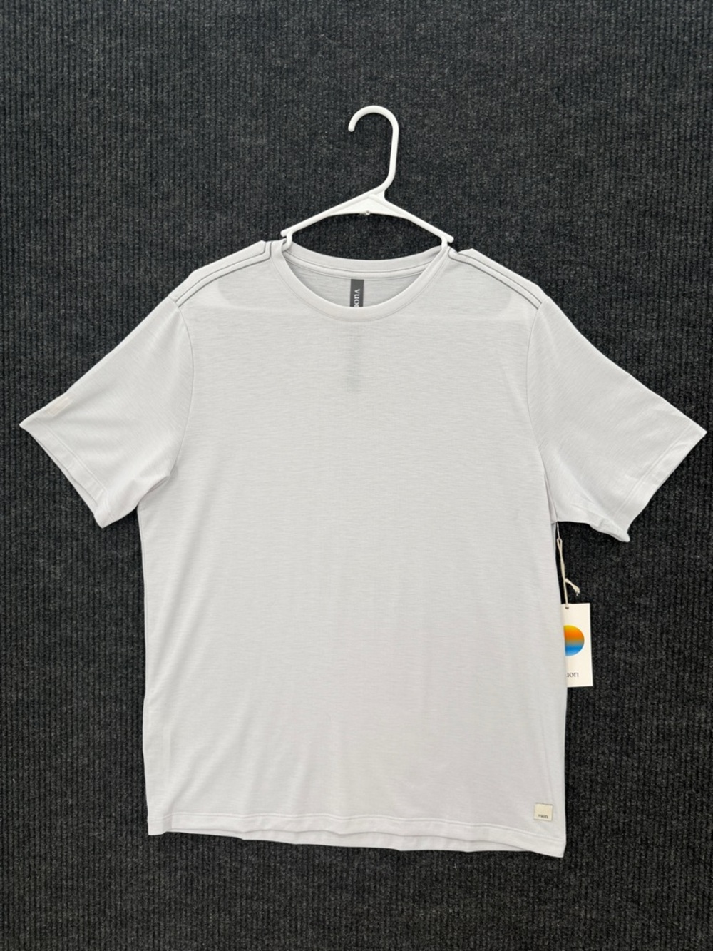 NWT Vuori‎ Current Tech Tee Frost Gray V195 Medium